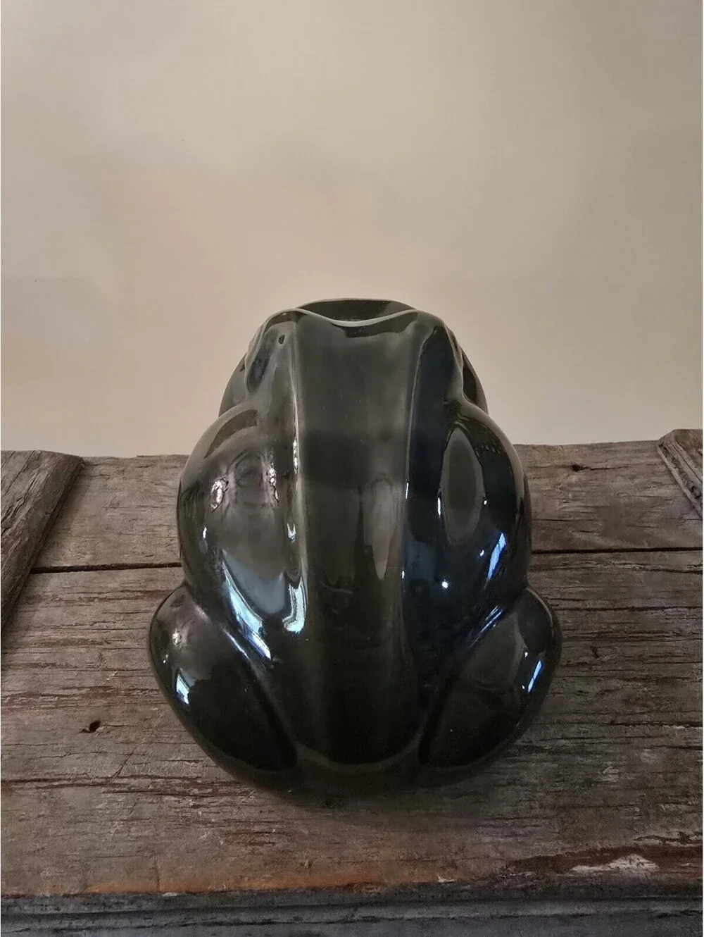 Vintage Ceramic Frog Sponge Holder, very good vintage condition.